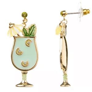 LC Lauren Conrad Light Green Tropical Pina Colada Drop Earrings Acrylic + Gold